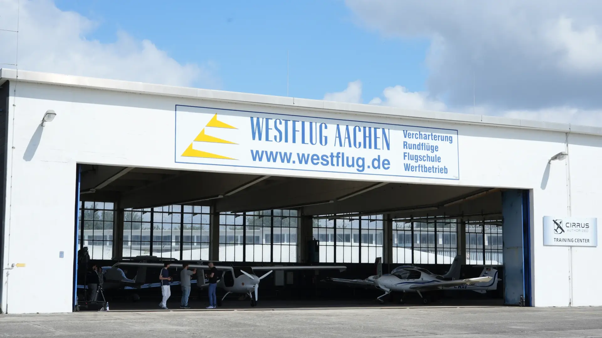 アーヘンにある飛行学校